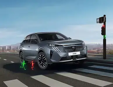 Sivé SUV Peugeot 3008 na priechode pre chodcov v akcii Bežte ako o Peugeot v BEGAM Trnava